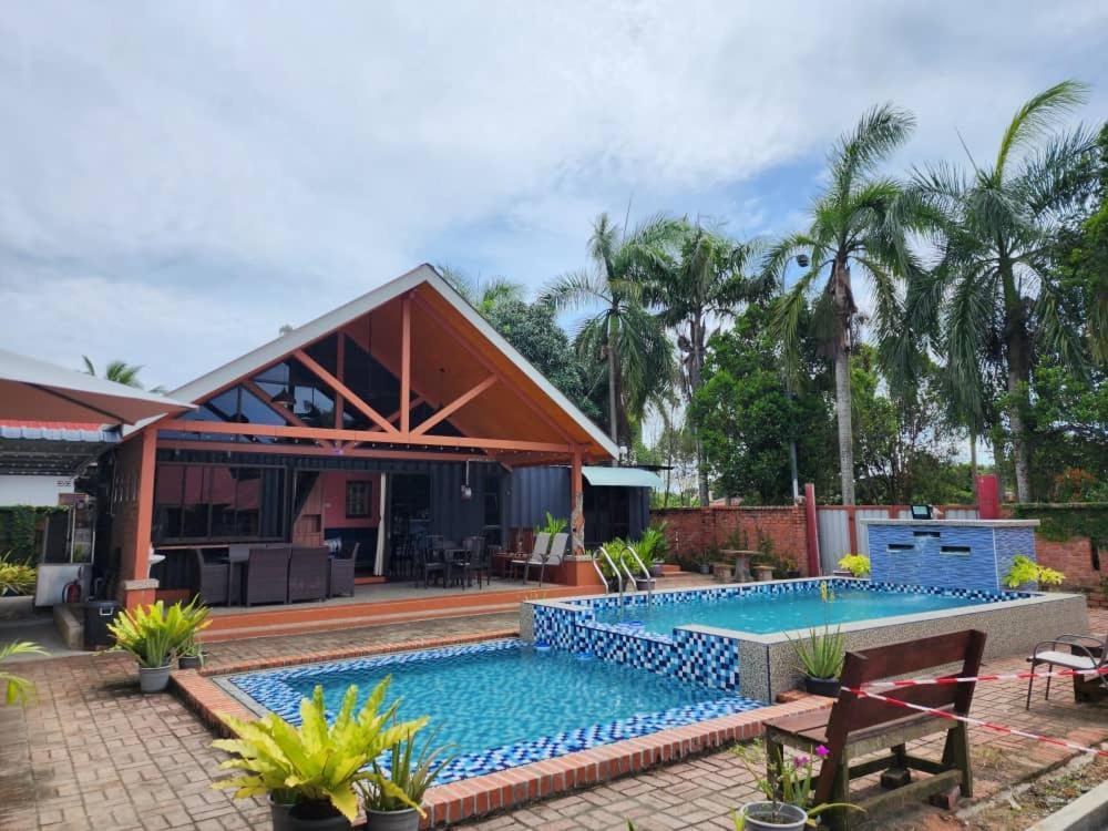 Homestay Umbai Kelana Merlimau Bagian luar foto