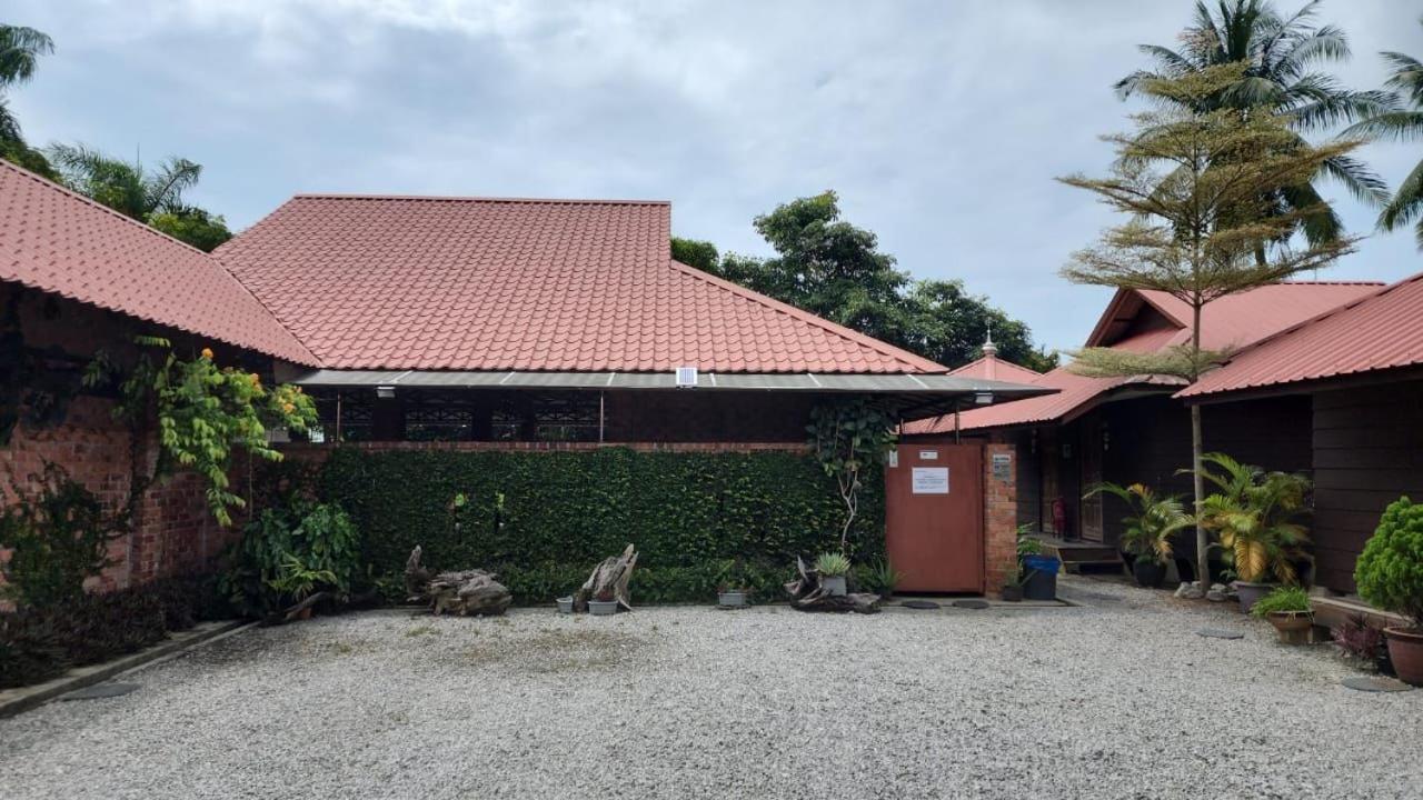 Homestay Umbai Kelana Merlimau Bagian luar foto