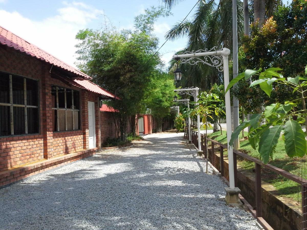 Homestay Umbai Kelana Merlimau Bagian luar foto